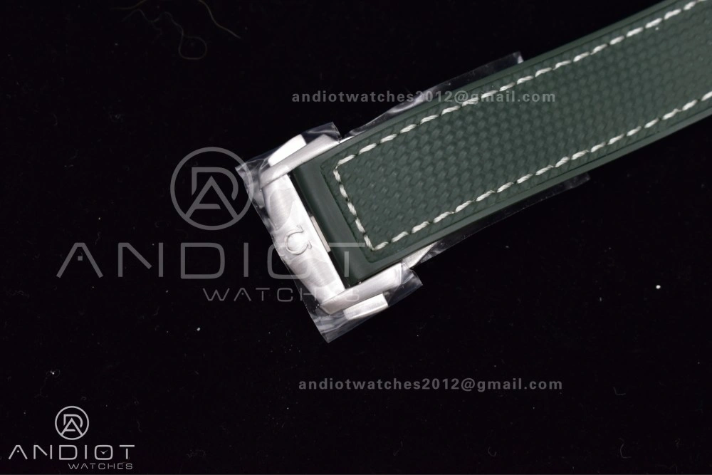 FlexibleFit Planet Ocean 43.5mm SS VSF 1:1 Best Edition Green Bezel White Dial on Green Rubber Strap A8900 Super Clone 39