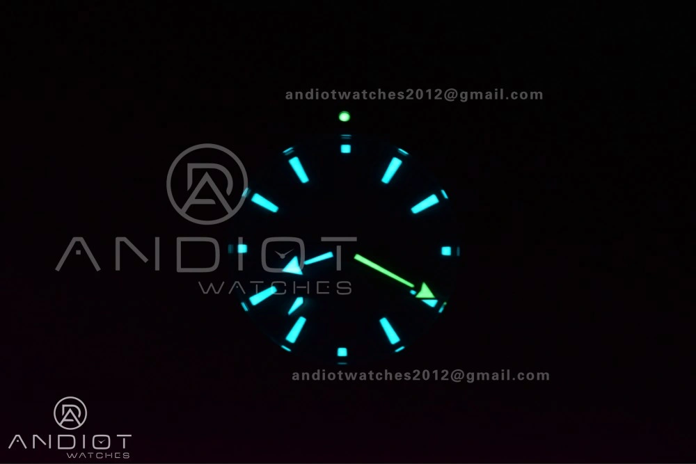 FlexibleFit Planet Ocean 43.5mm SS VSF 1:1 Best Edition Green Bezel White Dial on Green Rubber Strap A8900 Super Clone 39