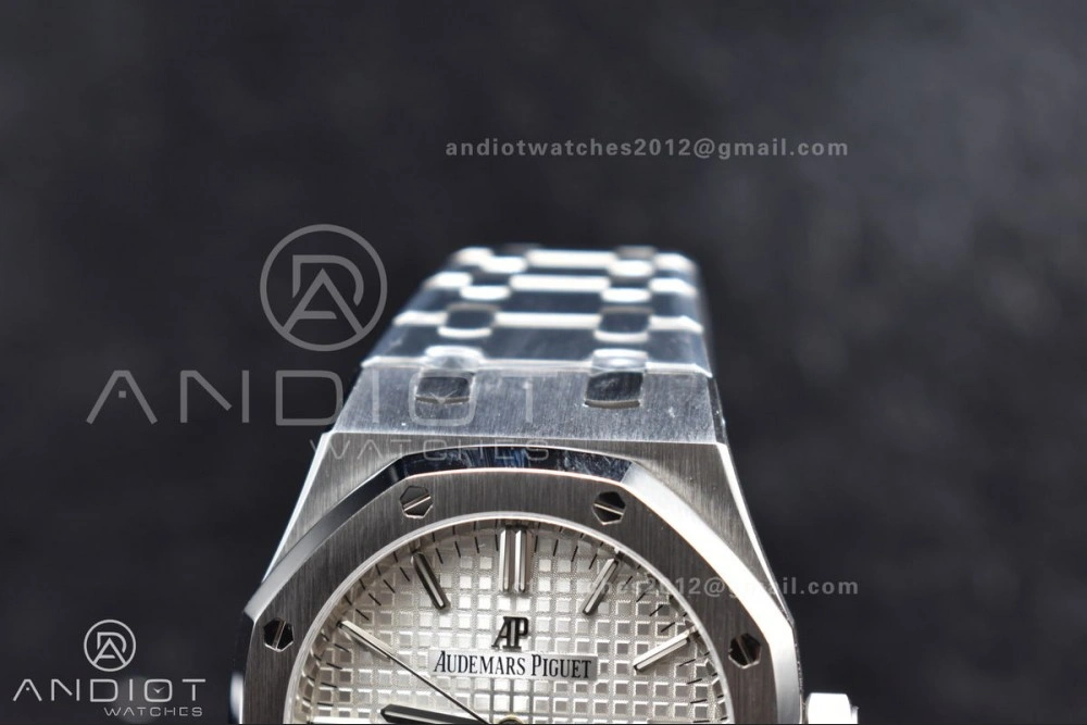 Snug Royal Oak 37mm 15450 SS ZF 1:1 Best Edition White Textured Dial on SS Bracelet SA3120 Super Clone 103