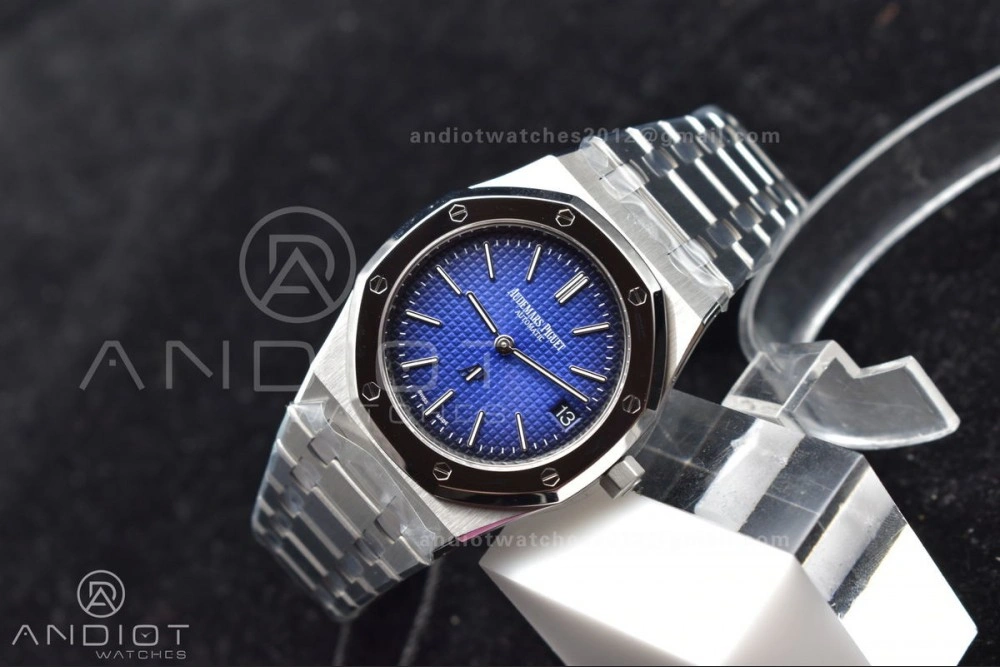 Efficient Royal Oak 39mm 15202 SS ZF 1:1 Best Edition Blue Textured Dial on SS Bracelet A 111