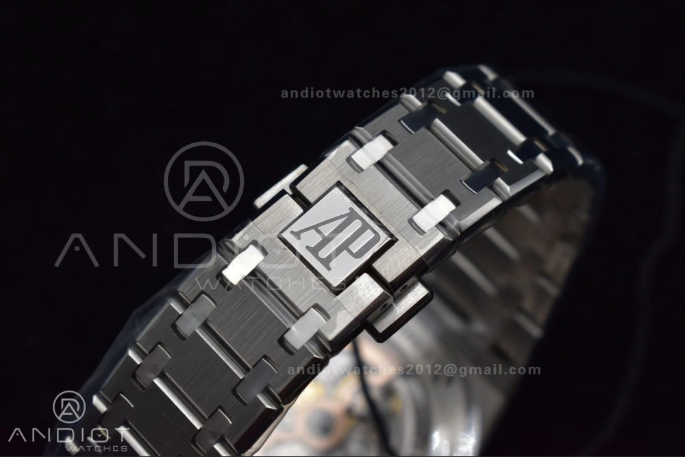 Efficient Royal Oak 39mm 15202 SS ZF 1:1 Best Edition Blue Textured Dial on SS Bracelet A 111