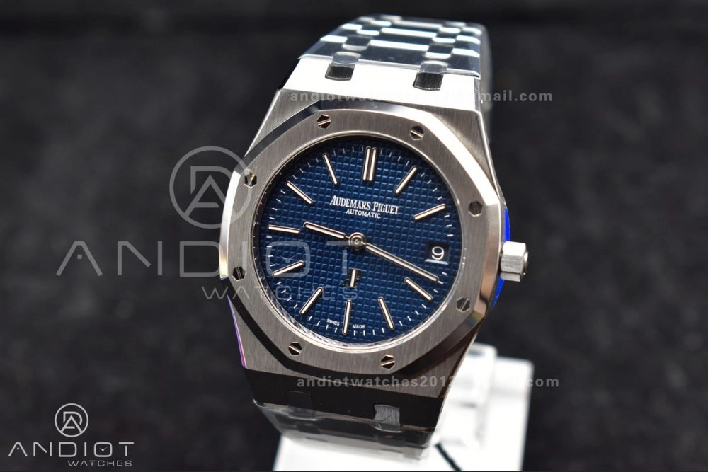 ZeroBulk Royal Oak 39mm 16202 "50th Anniversary" SS ZF 1:1 Best Edition Blue Textured Dial on SS Bracelet A 1040