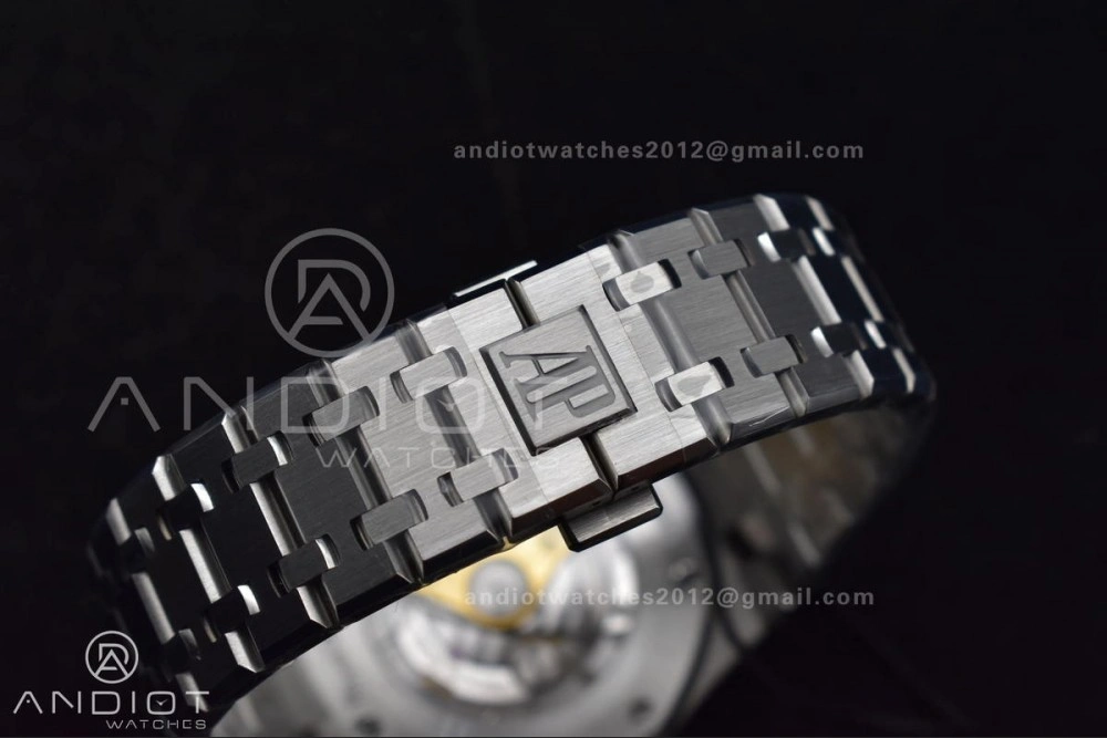 Breathable Royal Oak 41mm 15400 SS ZF 1:1 Best Edition Blue Textured Dial on SS Bracelet A 134