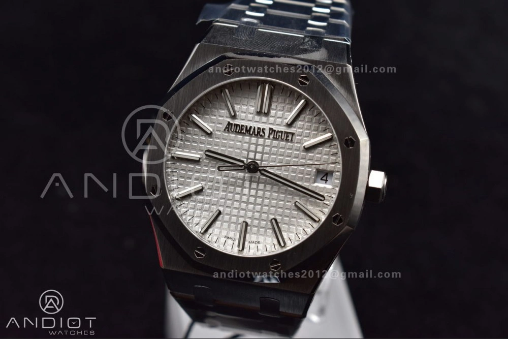 Chic Royal Oak 41mm 15510 "50th Anniversary" SS ZF 1:1 Best Edition White Textured Dial on SS Bracelet A 115