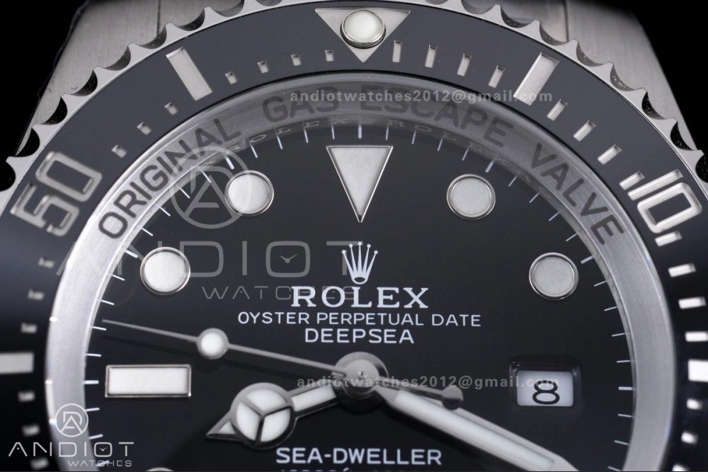 TimelessDesign Sea-Dweller 126660 Black Ceramic C+F 1:1 Best Edition 904L SS Case and Bracelet VR 1058