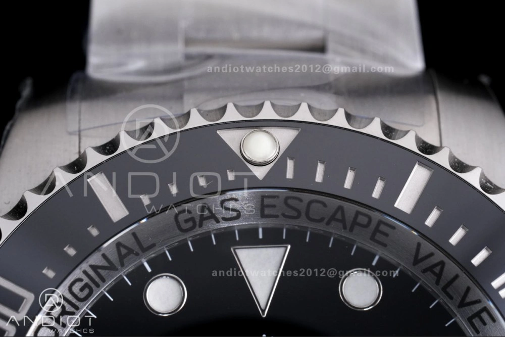 TimelessDesign Sea-Dweller 126660 Black Ceramic C+F 1:1 Best Edition 904L SS Case and Bracelet VR 1058