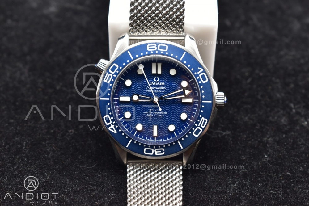 Minimalist Seamaster 300M 42mm James Bond 60th anniversary VSF Best Edition on Mesh Bracelet A 57