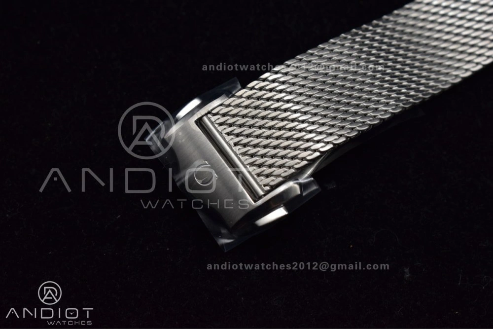 Minimalist Seamaster 300M 42mm James Bond 60th anniversary VSF Best Edition on Mesh Bracelet A 57