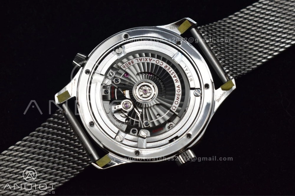 Minimalist Seamaster 300M 42mm James Bond 60th anniversary VSF Best Edition on Mesh Bracelet A 57