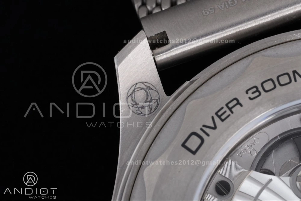 Seamaster 300M Diver Rose Gold VSF 1:1 Best Edition Green Dial on Mesh Bracelet A Thermal 64