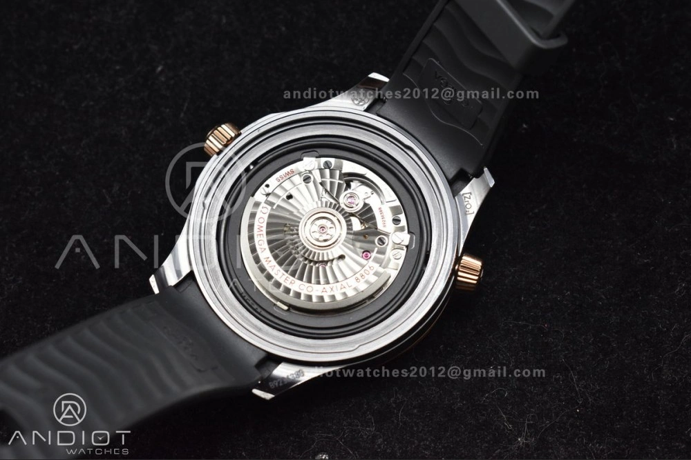 Neat Seamaster 300m 43.5mm Black Ceramic VSF 1:1 Best Edition Black Dial RG Bezel on Black Rubber Strap A 1070