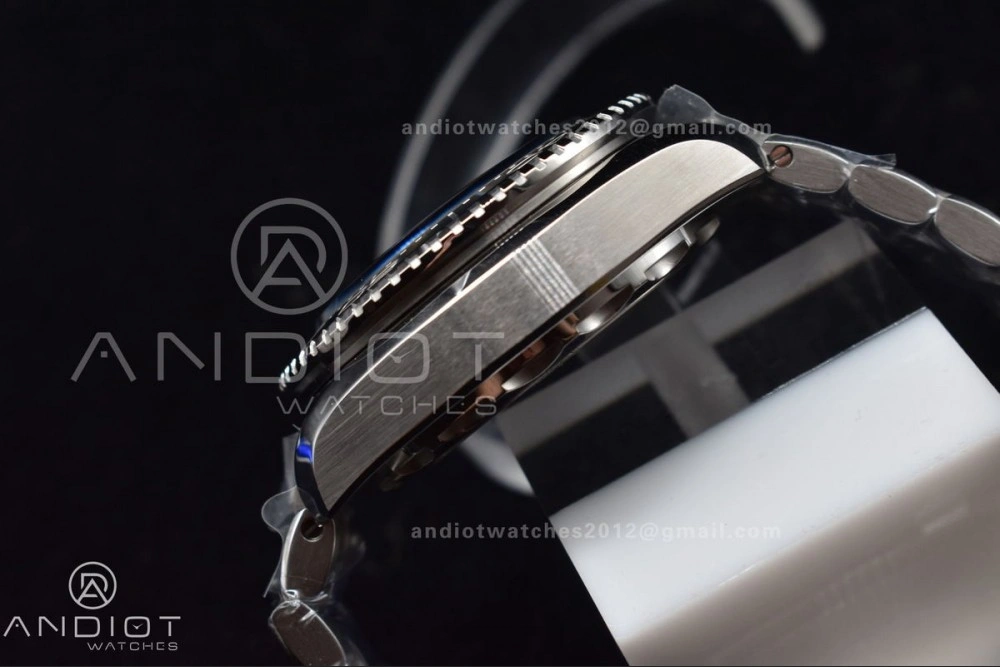 Attractive Seamaster 6000M Ultra Deep SS SBF 1:1 Best Edition Deep Blue Dial on SS Bracelet A8912 Super Clone 458