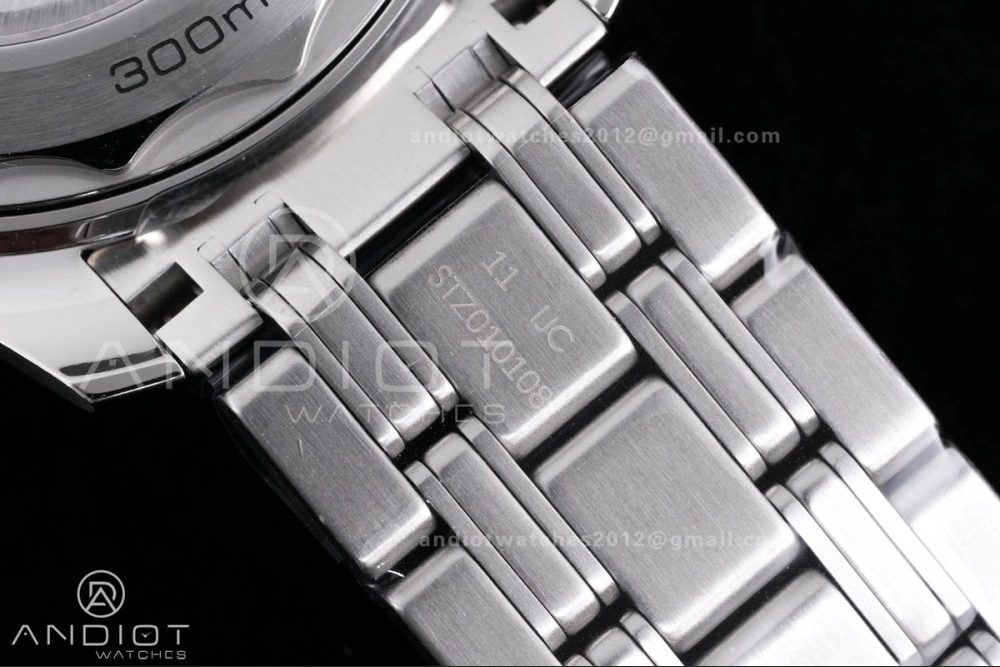 Seamaster Diver 300M Black Ceramic Bezel V4 VSF 1:1 Best Edition White Dial On SS Bracelet Super Clone Asian Neat 81