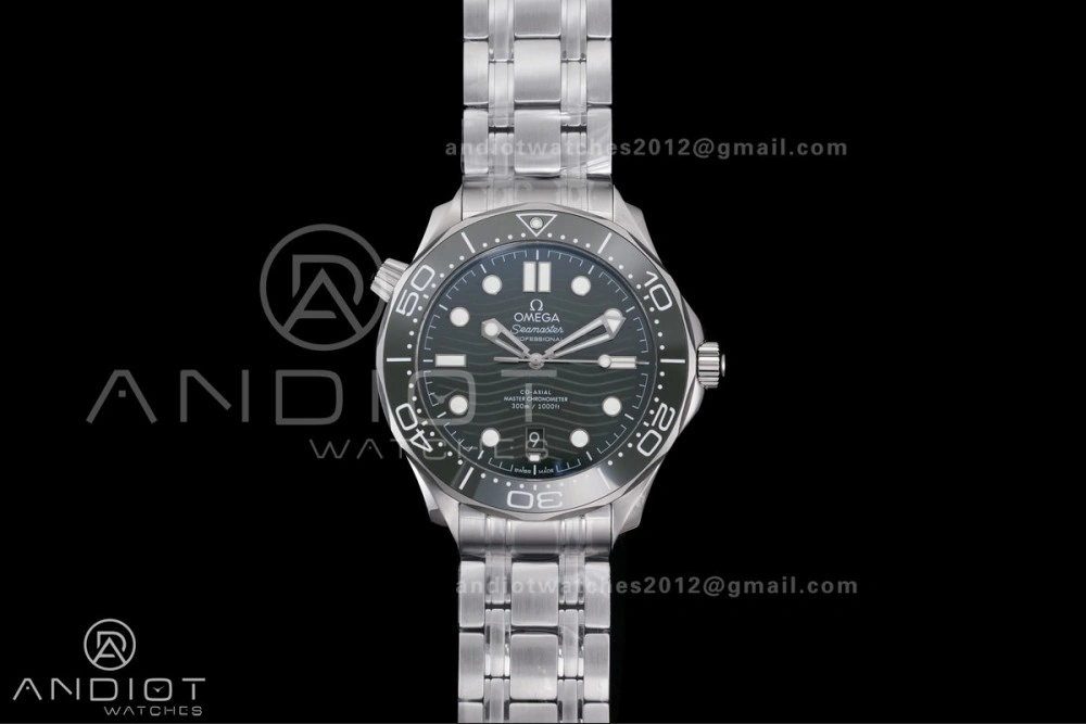 Seamaster Diver 300M Green Ceramic Bezel V4 VSF 1:1 Best Edition Green Dial On SS Bracelet Super Clone Asian ZipUp 71