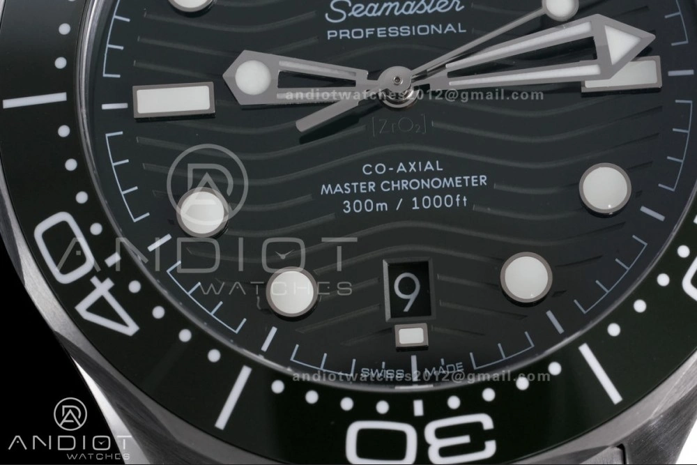 Seamaster Diver 300M Green Ceramic Bezel V4 VSF 1:1 Best Edition Green Dial On SS Bracelet Super Clone Asian ZipUp 71