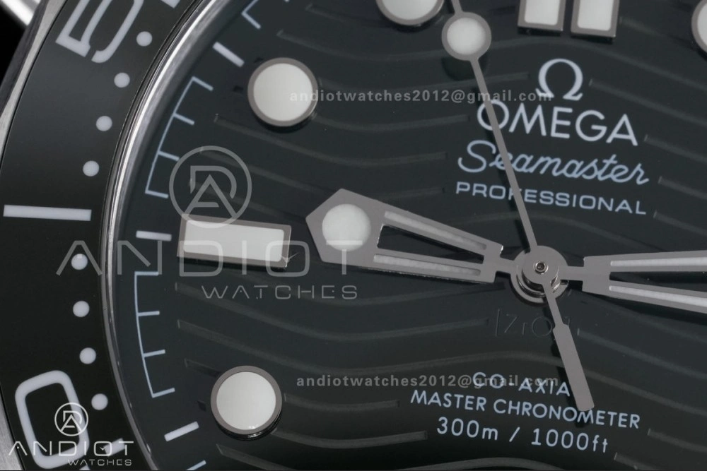 Seamaster Diver 300M Green Ceramic Bezel V4 VSF 1:1 Best Edition Green Dial On SS Bracelet Super Clone Asian ZipUp 71