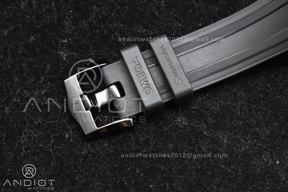 GoAnywhere Seamaster Diver 300M PVD VSF Best Edition Black Dial on Black Rubber Strap A 1081