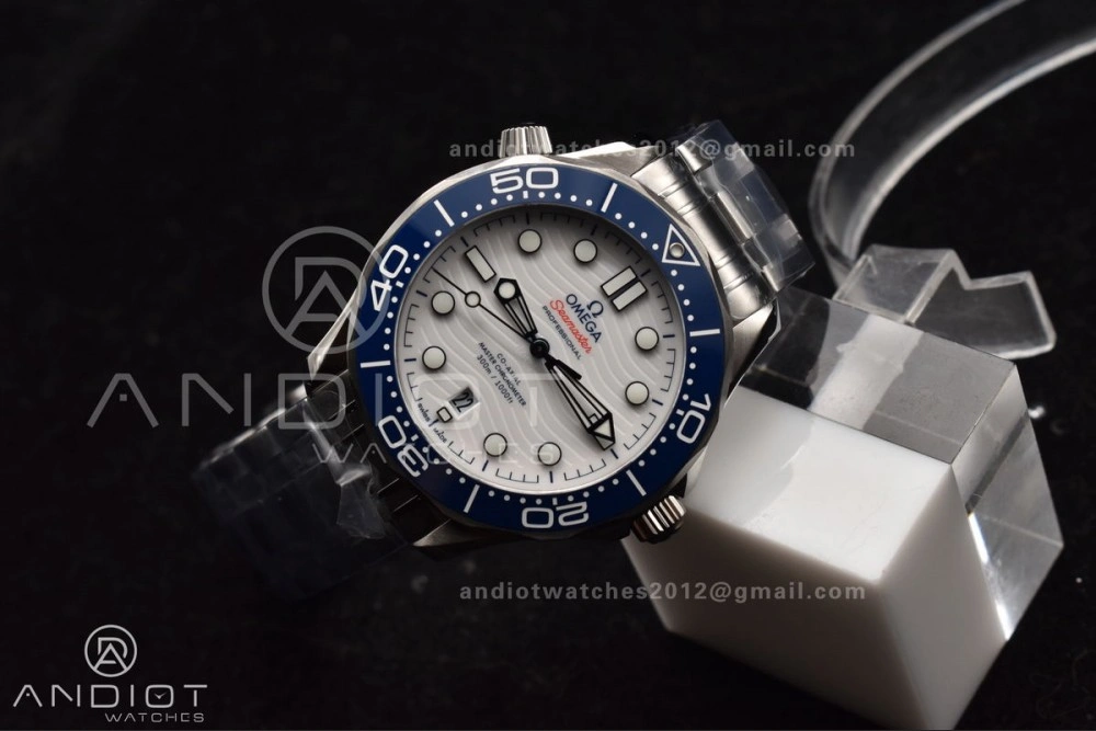 Seamaster Diver 300M SS Blue Ceramic Bezel VSF 1:1 Best Edition White Dial on SS Bracelet A StreetReady 1079