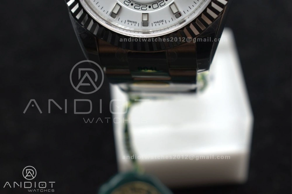 Sky-Dweller 326934 904L SS ZF 1:1 Best Edition White Dial on SS Bracelet A Sleek 1089