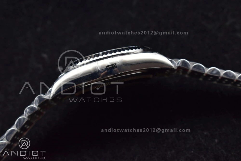 Affordable Skydweller SS Noob Best Edition Blue Dial on SS Jubilee Bracelet A23J 1111