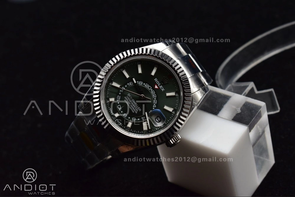 Attractive Skydweller SS Noob Best Edition Green Dial on SS Oyster Bracelet A23J 1109