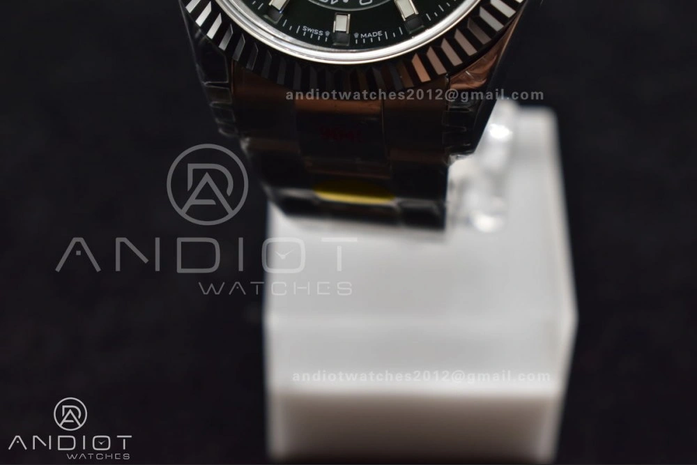 Attractive Skydweller SS Noob Best Edition Green Dial on SS Oyster Bracelet A23J 1109