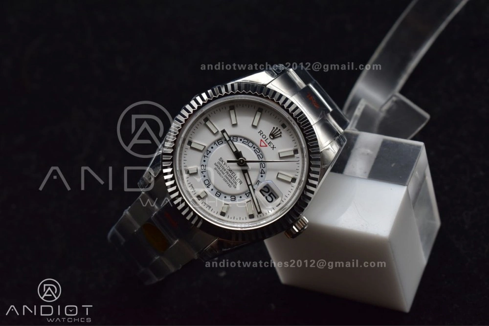 Effortless Skydweller SS Noob Best Edition White Dial on SS Oyster Bracelet A23J 1114