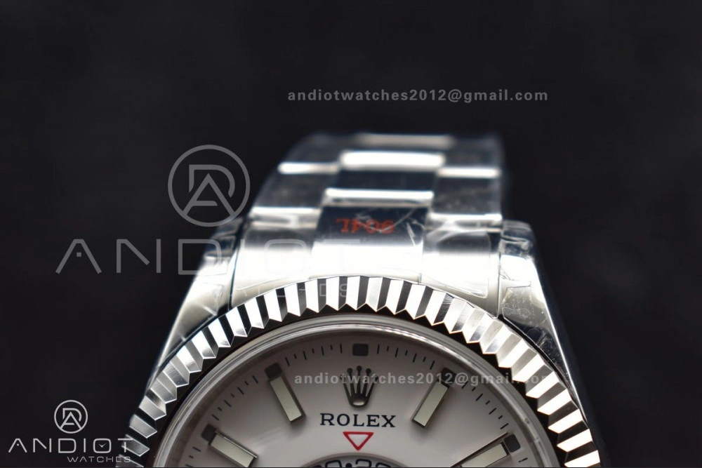 Effortless Skydweller SS Noob Best Edition White Dial on SS Oyster Bracelet A23J 1114