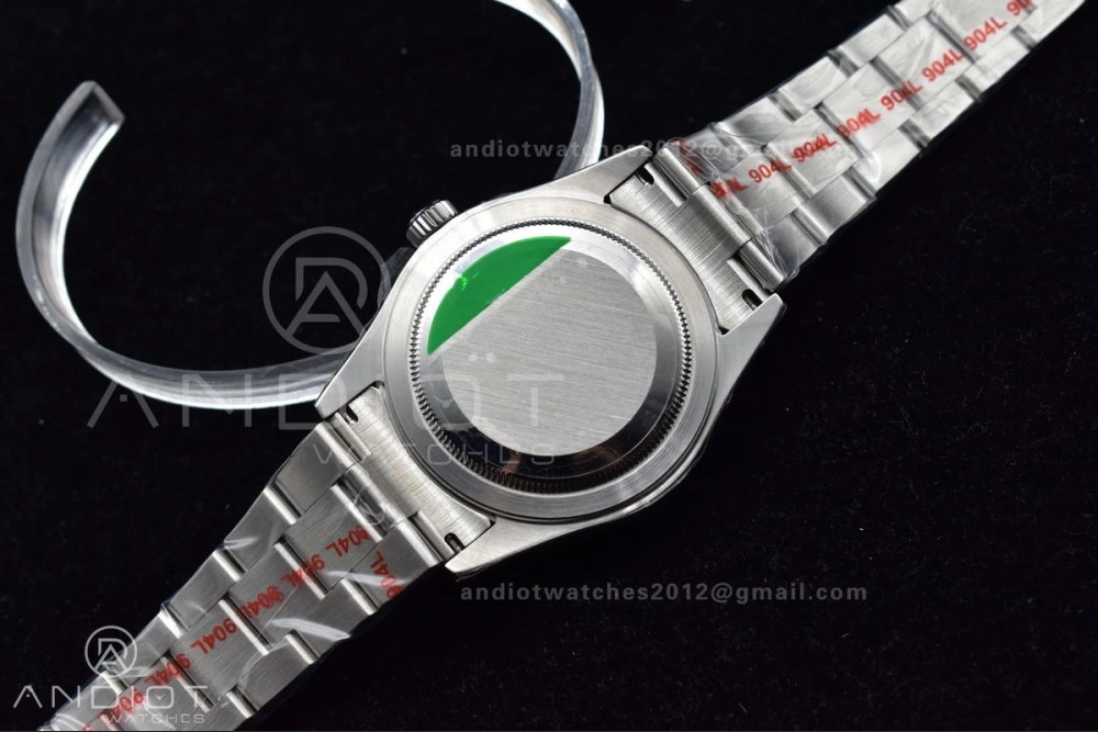 Snug Skydweller SS TWF Best Edition Black Dial on SS Bracelet A23J 1112