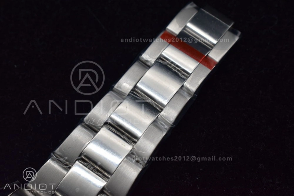 Snug Skydweller SS TWF Best Edition Black Dial on SS Bracelet A23J 1112