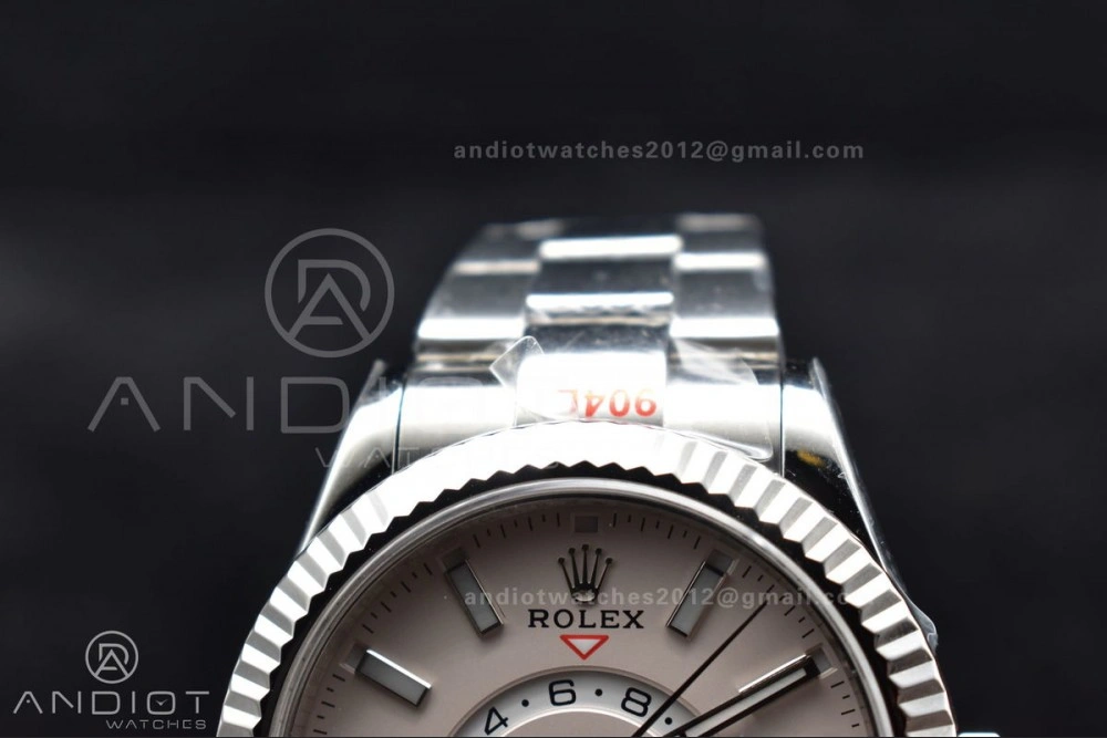 MoistureWicking Skydweller SS TWF Best Edition White Dial on SS Bracelet 1123