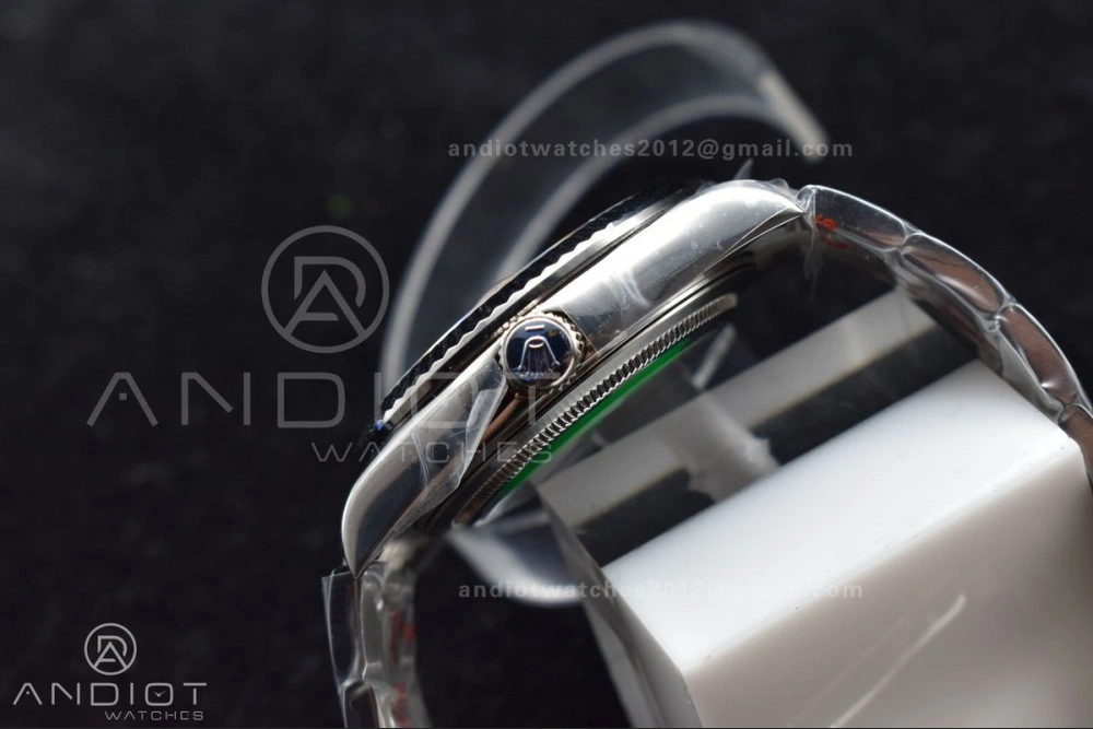 MoistureWicking Skydweller SS TWF Best Edition White Dial on SS Bracelet 1123