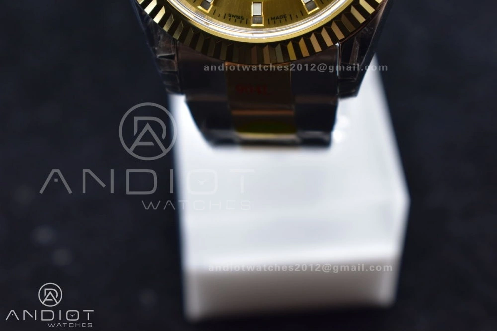 Skydweller SS YG Noob Best Edition YG Dial on SS YG Bracelet A23J Durable 1120