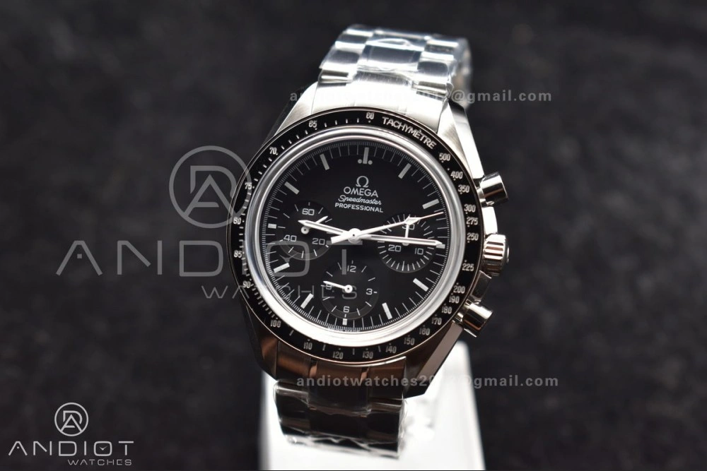 Sophisticated Speedmaster MoonWatch OMF SS Sapphire Crystal Black Dial on SS Bracelet Manual Winding Chrono Movement with Transparent Back 80