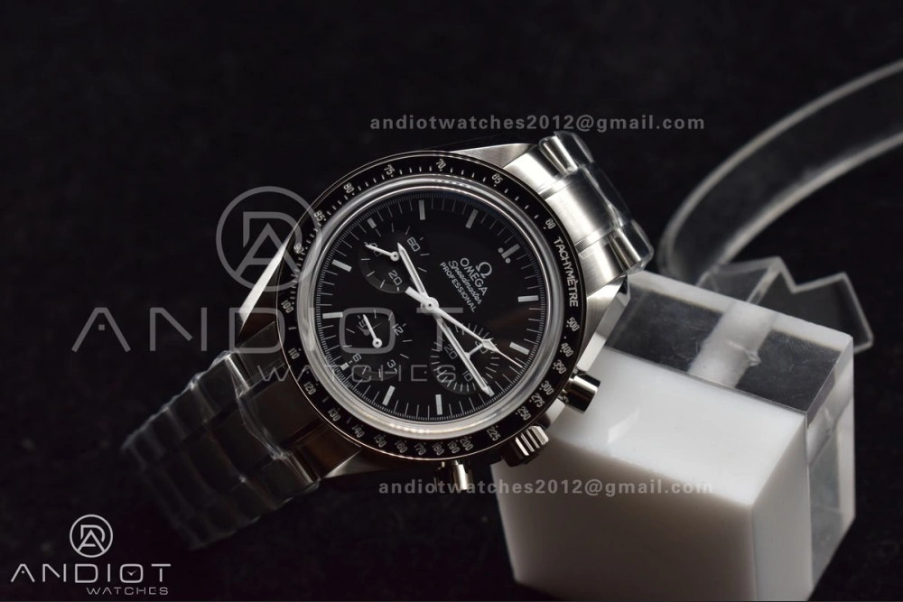 Speedmaster MoonWatch OMF SS Sapphire Crystal Black Dial on SS Bracelet Manual Winding Chrono Movement with Transparent Back Effortless 1121
