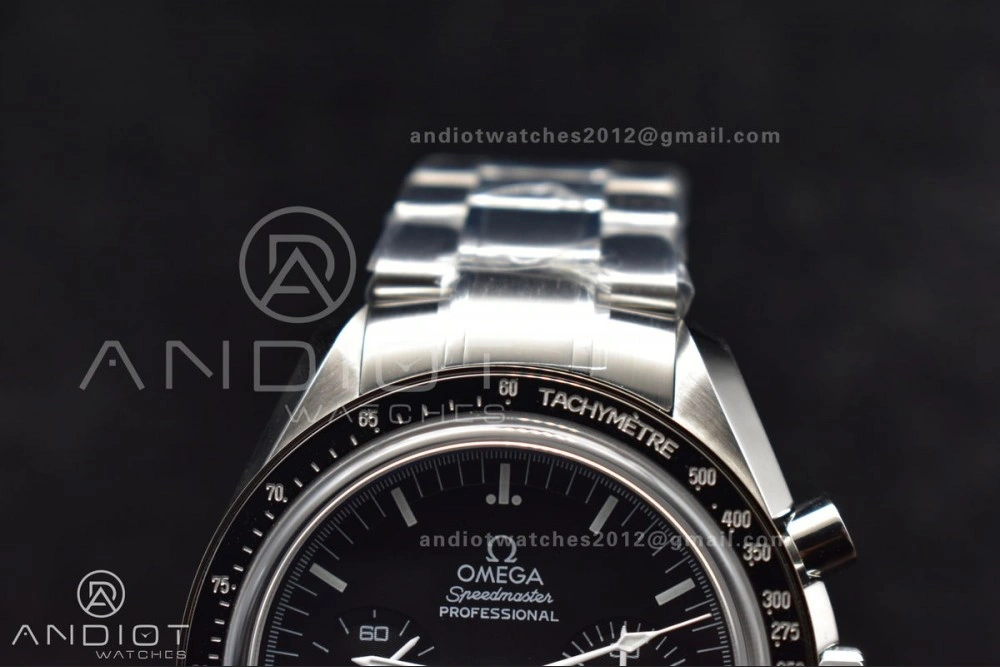 Speedmaster MoonWatch OMF SS Sapphire Crystal Black Dial on SS Bracelet Manual Winding Chrono Movement with Transparent Back Effortless 1121