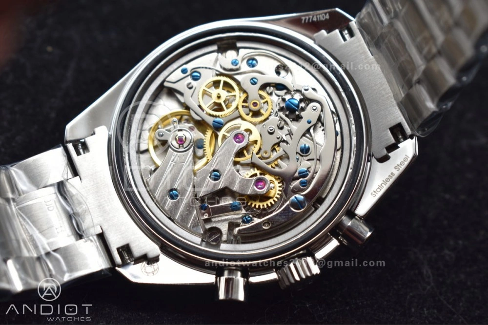 Speedmaster MoonWatch OMF SS Sapphire Crystal Black Dial on SS Bracelet Manual Winding Chrono Movement with Transparent Back Effortless 1121