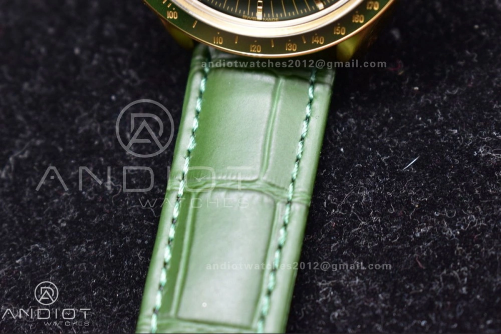 Speedmaster Moonwatch in Moonshine Gold YG RMF Best Edition Green Dial on Green Leather Strap Manual Chrono Attractive 460