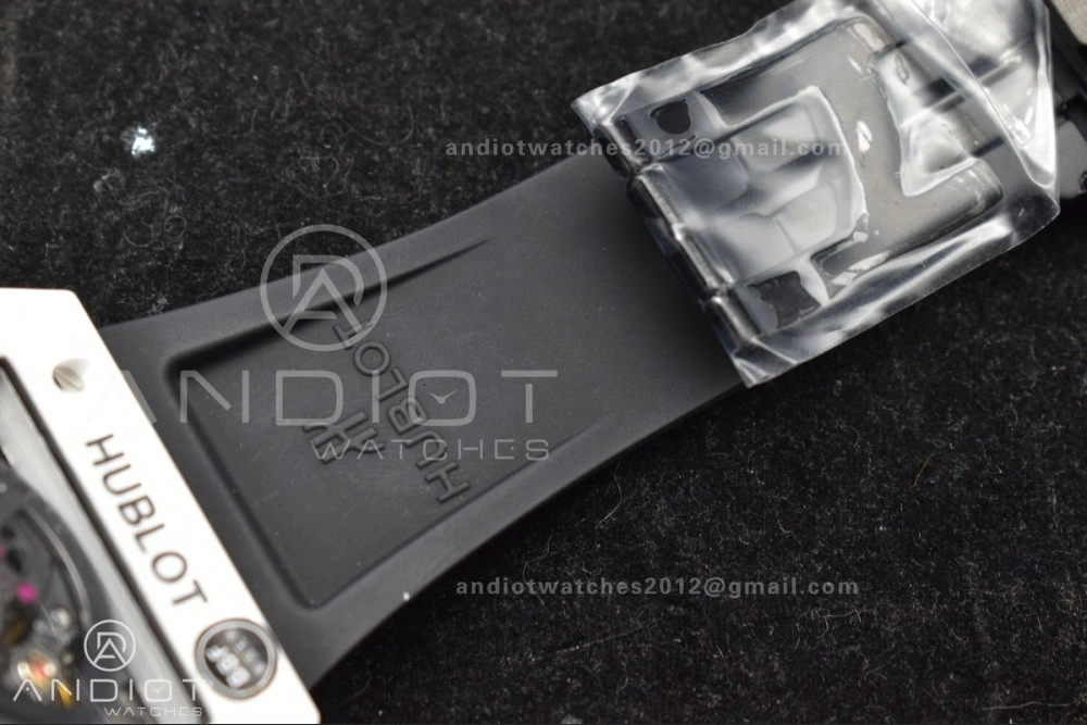 Square Bang Unico White Ceramic BBF 1:1 Best Edition on Rubber Strap A Compact 279