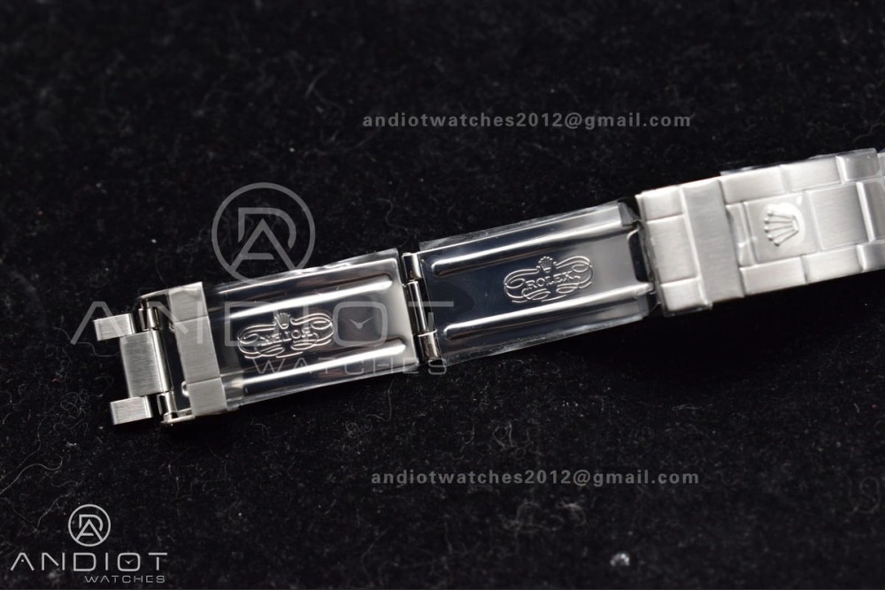 Submariner 16610 LV Green 904L Steel ARF1:1 Best Edition on SS Bracelet SH3135 V Affordable 1140