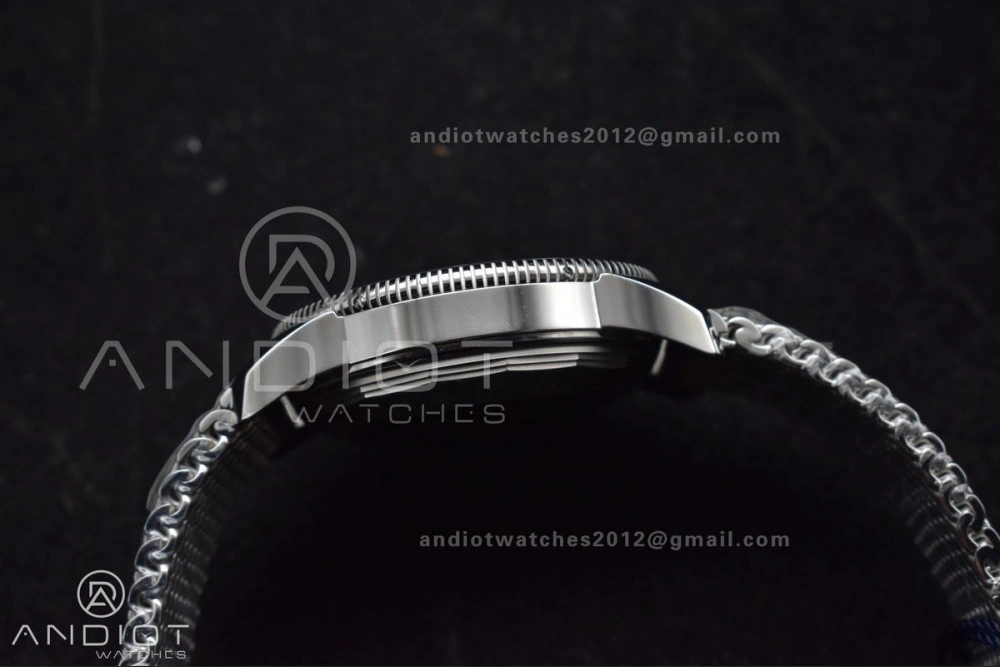 Super Ocean Heritage II BLSF 42mm SS Black Dial Black Ceramic Bezel on SS Mesh Bracelet A ModernLook 194