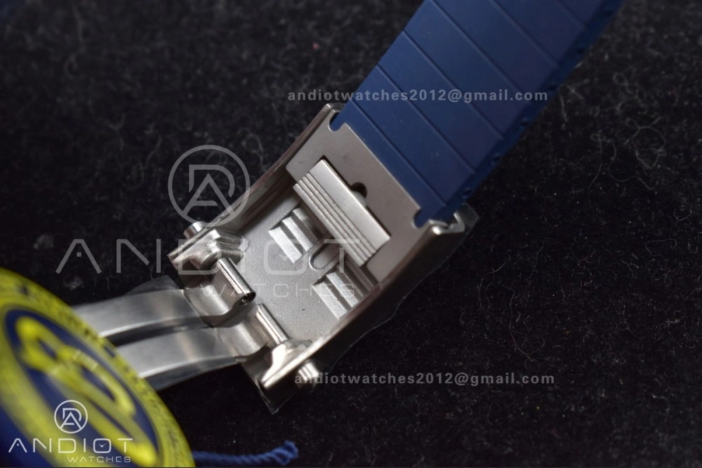 SuperOcean Automatic 42 SS BLSF 1:1 Best Edition Blue Dial on Blue Rubber Strap A FashionForward 201