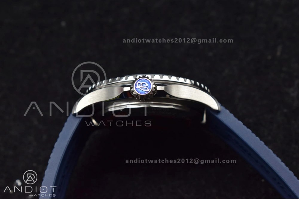 SuperOcean Automatic 42 SS BLSF 1:1 Best Edition Blue Dial on Blue Rubber Strap A FashionForward 201