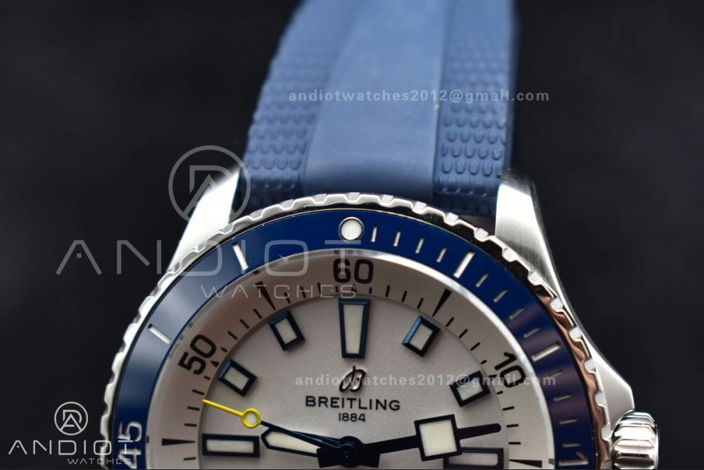 Snug SuperOcean Automatic 42 SS BLSF 1:1 Best Edition White Dial on Blue Rubber Strap A 196