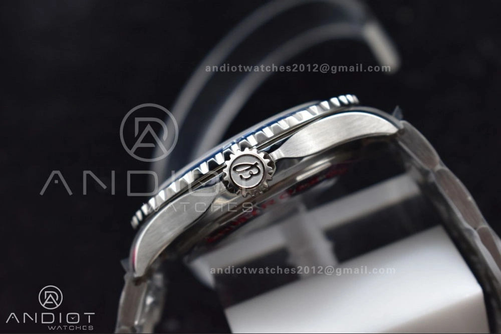 SuperOcean Automatic 44 TF 1:1 Best Edition Blue Ceramic Bezel Blue White Dial on SS Bracelet A Thermal 482