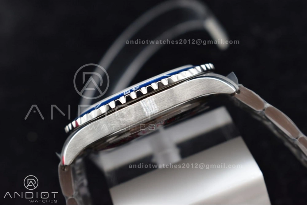 SuperOcean Automatic 44 TF 1:1 Best Edition Blue Ceramic Bezel Blue White Dial on SS Bracelet A Thermal 482