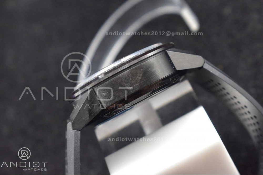 EyeCatching TAG Heuer Carrera Calibre Heuer 01 CLEP Special Edition CAR201J 1246