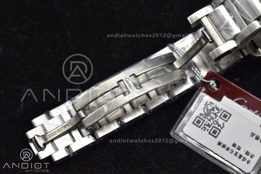 ZipUp Tank Solo 20.3mm K11F SS White Dial With Diamond Bezel On SS Bracelet Ronda Quartz 1190