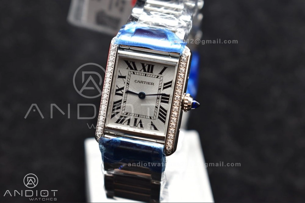 ZipUp Tank Solo 20.3mm K11F SS White Dial With Diamond Bezel On SS Bracelet Ronda Quartz 1190
