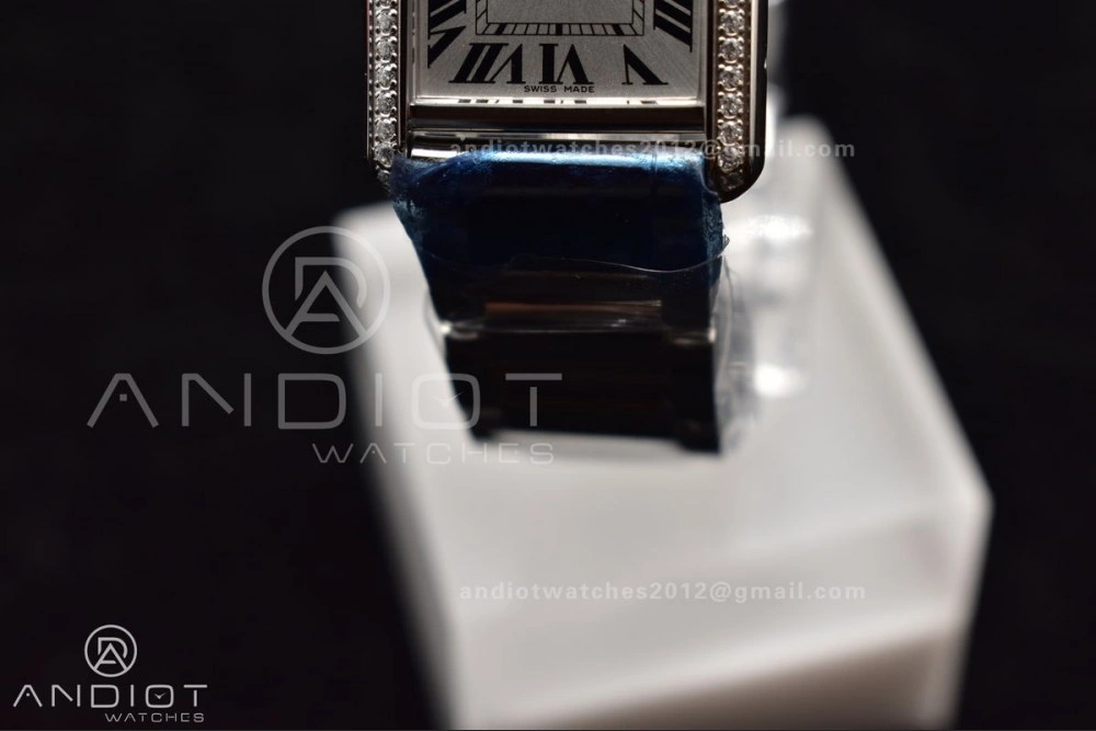 ZipUp Tank Solo 20.3mm K11F SS White Dial With Diamond Bezel On SS Bracelet Ronda Quartz 1190